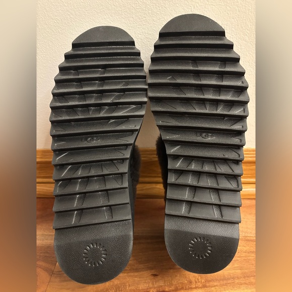 UGG Nita Genuine Shearling Sleeper - Picture 8 of 12